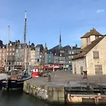 Les Jardins D Et Sa Terrasse Privative